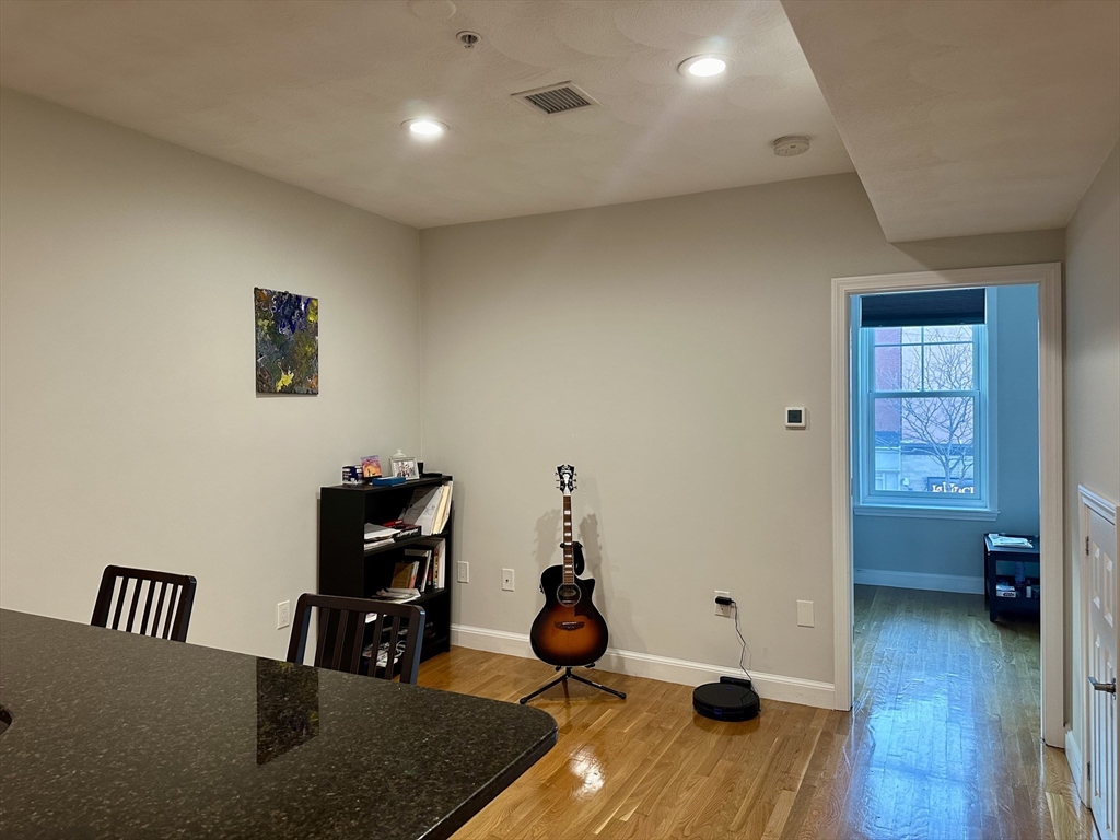 155 Meridian St, East Boston