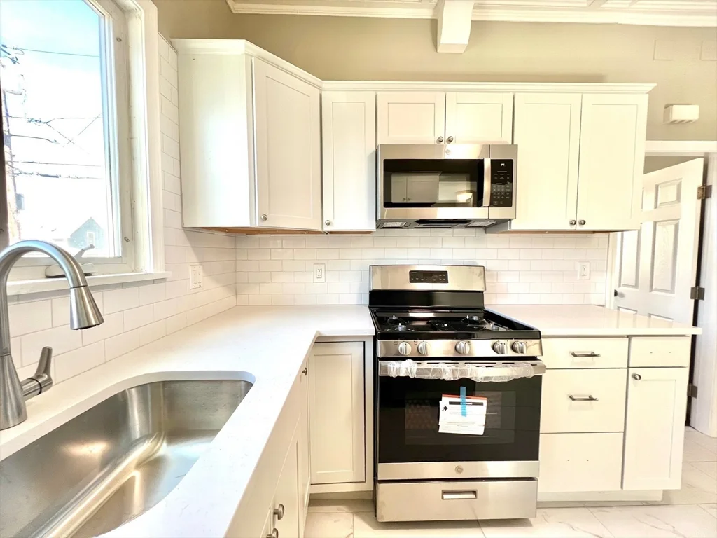 6 Holland St, Winchester