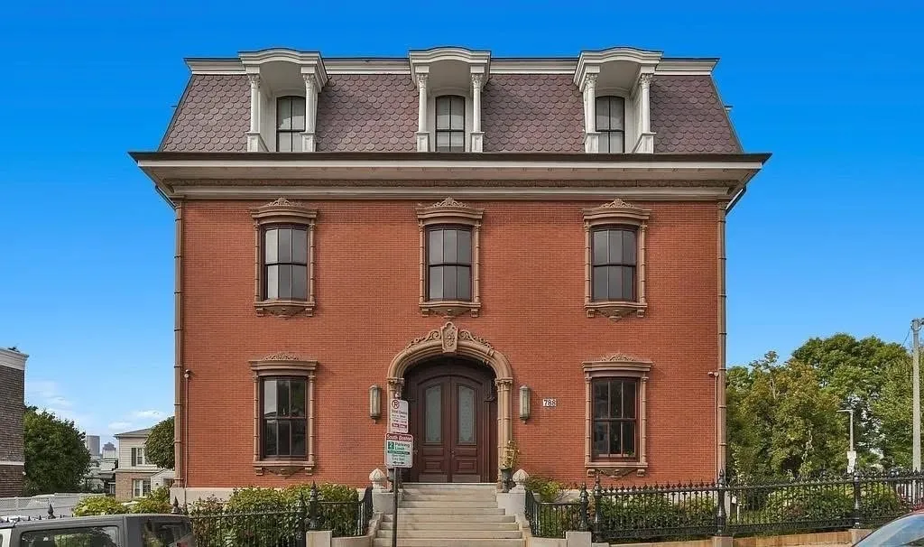 788 East Broadway, South Boston