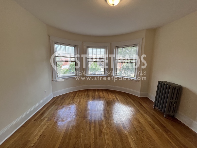 1315 Commonwealth Ave, Allston