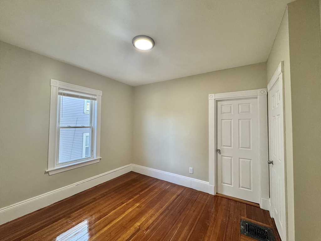 961-963 Broadway, Everett