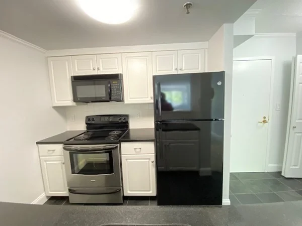 1933 Commonwealth Ave, Brighton