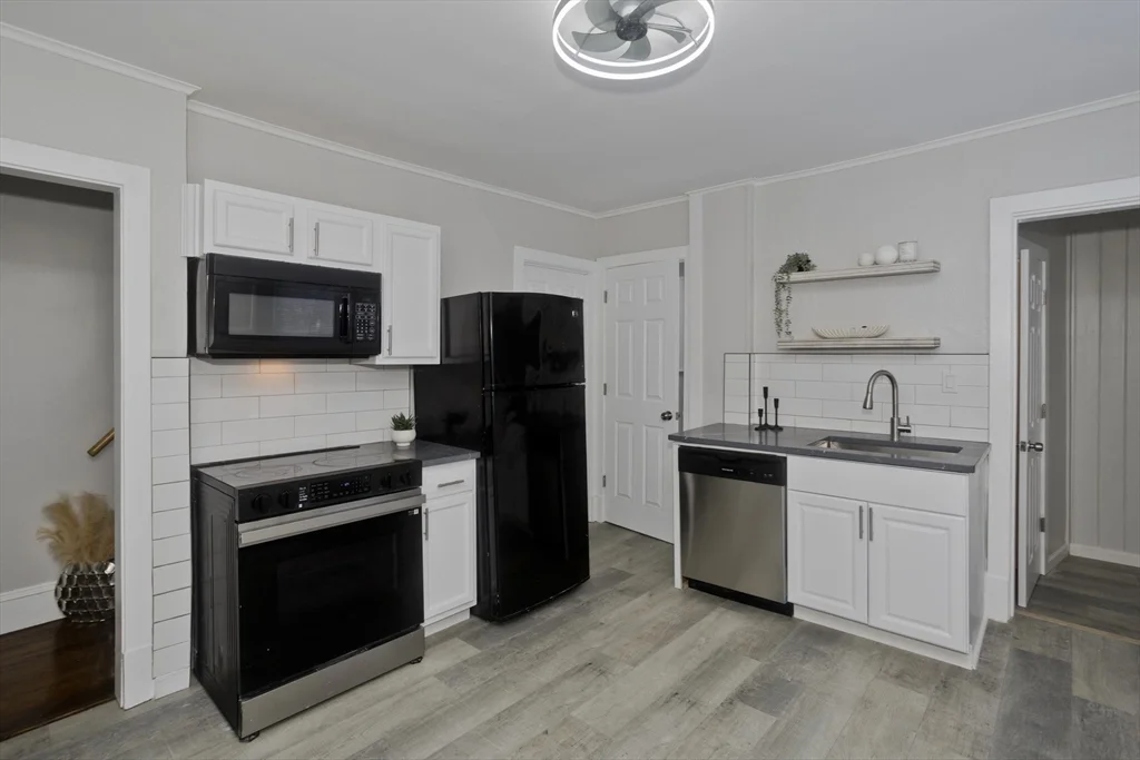 68-70 Ottawa St, Agawam