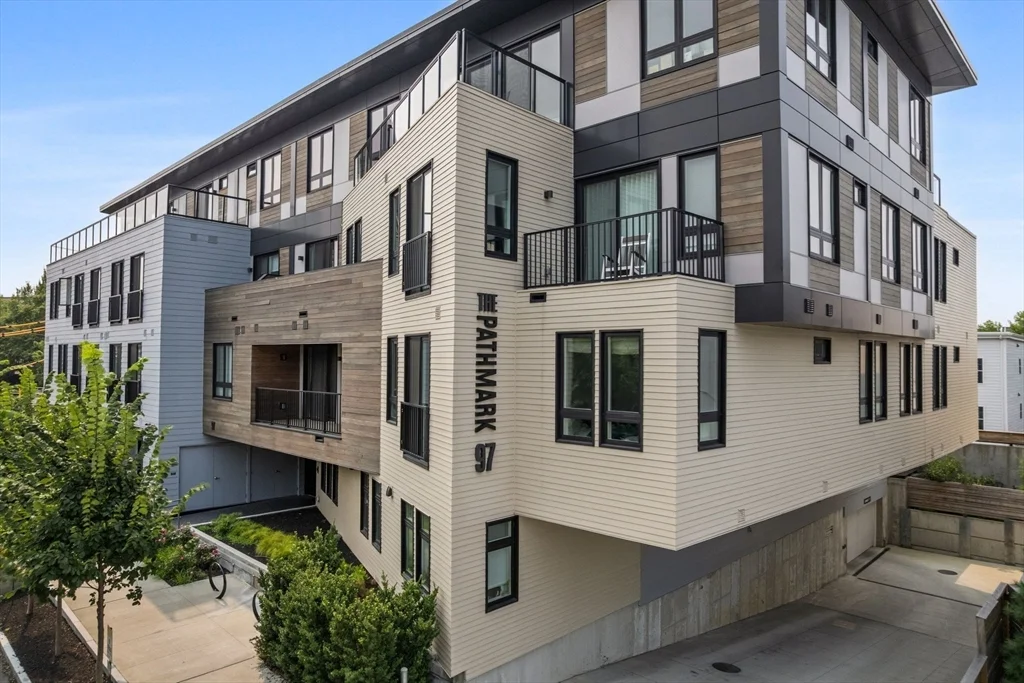 97 Elmwood, North Cambridge