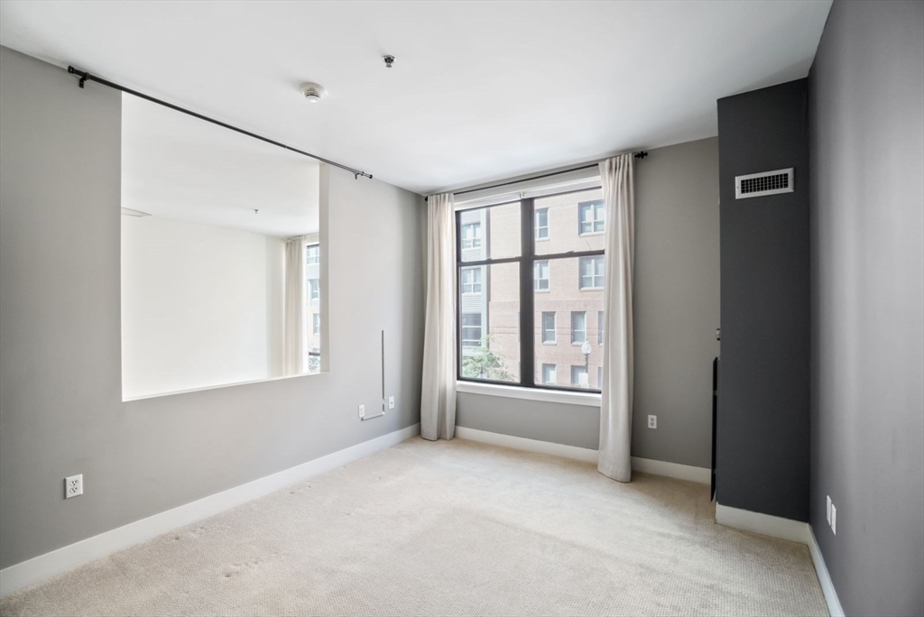 735 Harrison, South End