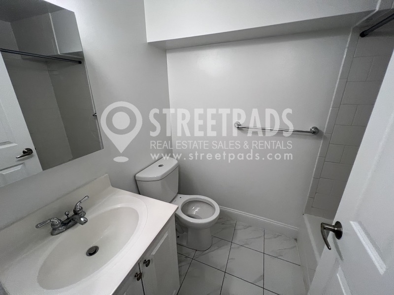 55 Langdon St, Neighborhood Nine