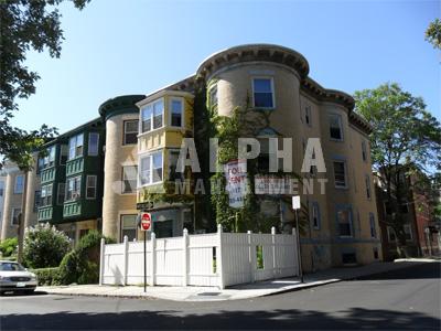 3 bed, 1.5 bath apartment for rent at 132 Glenville Ave Unit 2, Allston — photo 2 of 7