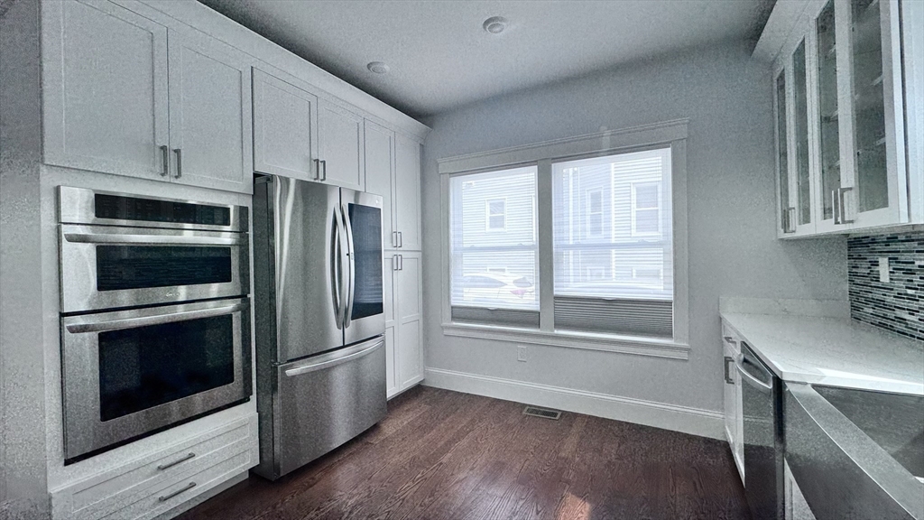 27-29 Aberdeen Rd, Somerville