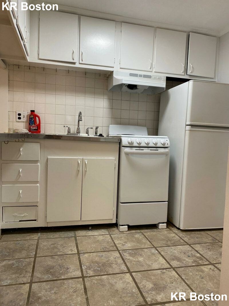 1 bed, 1 bath apartment for rent at 513 Beacon St Unit 2,,, Back Bay