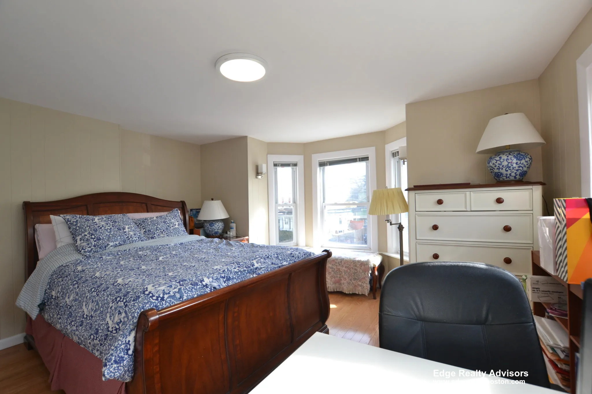 12 Mansfield St, Allston