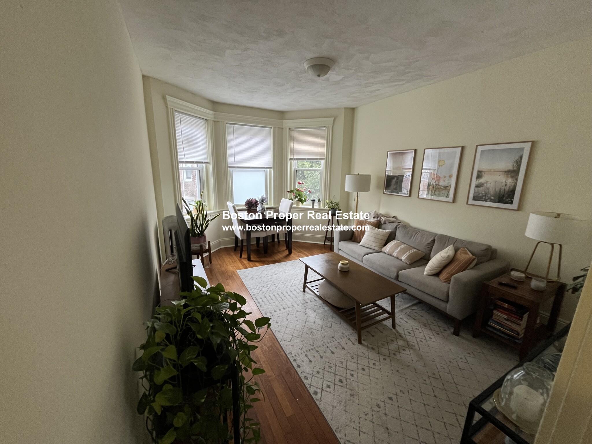 124 Peterborough St, Fenway