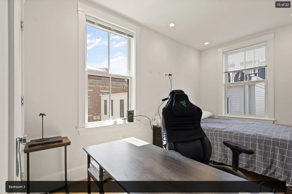 447 W 4th St, South Boston