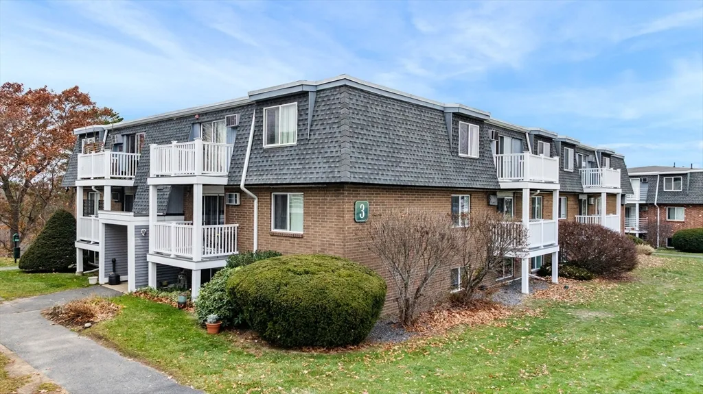 145 Essex Ave, Gloucester