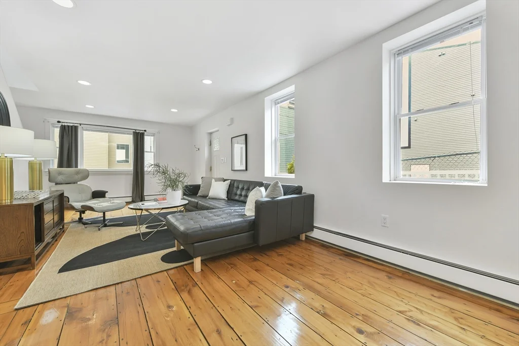 93 Dresser St, South Boston