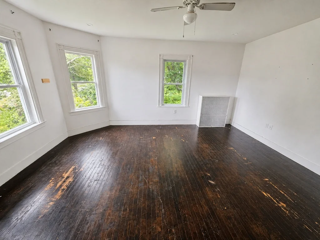 294 Plymouth St, Bridgewater