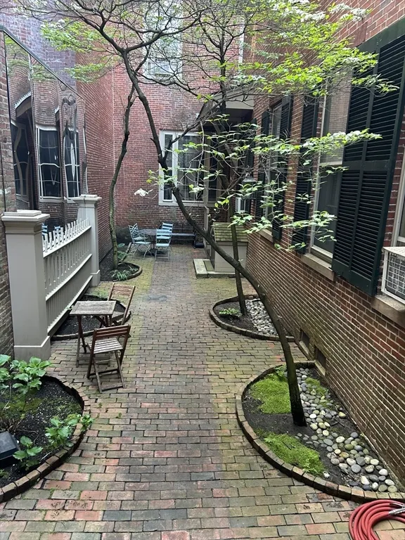 31 Branch, Beacon Hill