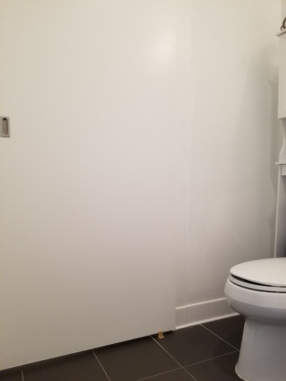 2 Earhart, East Cambridge