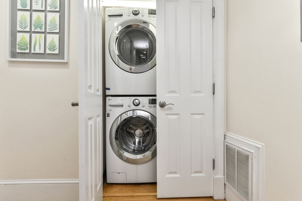 714 East 4th St, South Boston