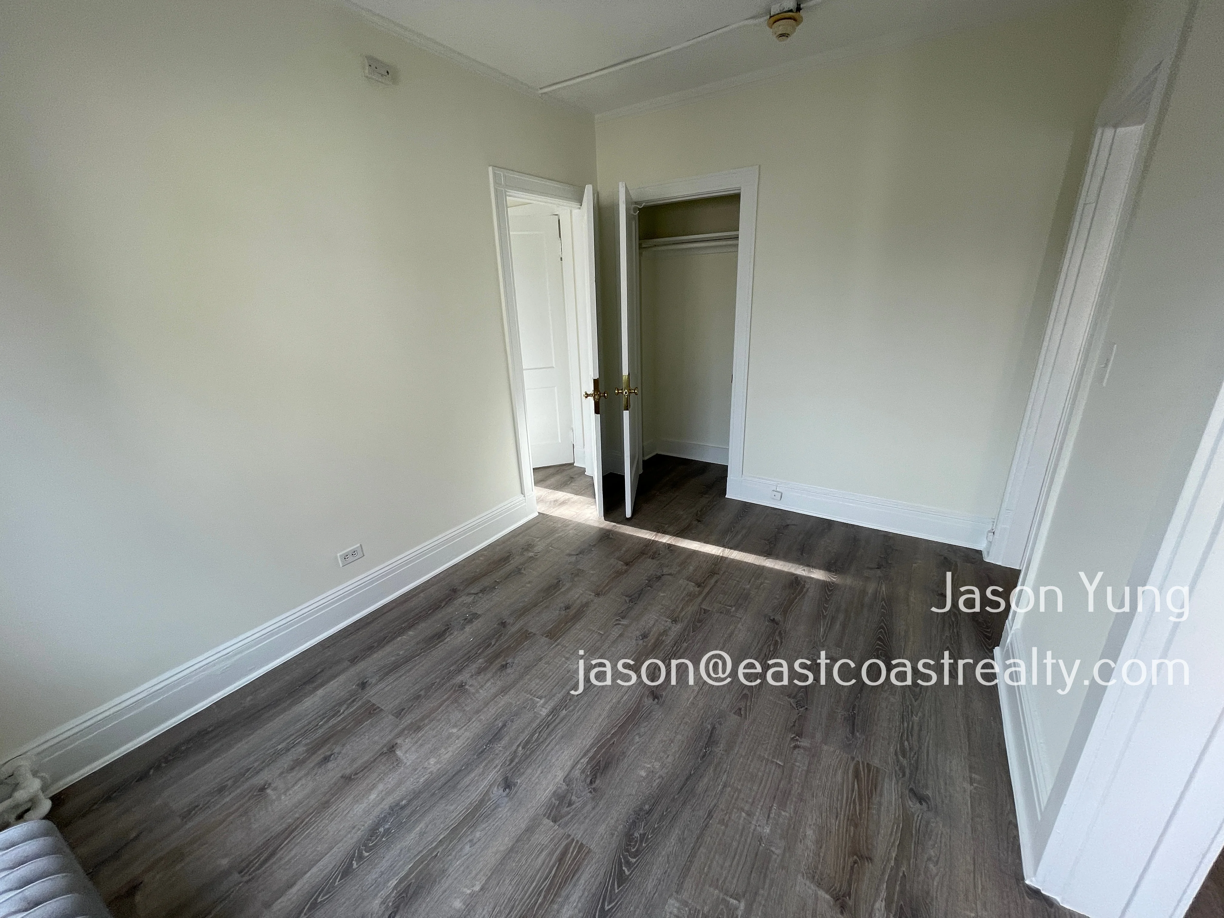 230 Walnut St, Newtonville