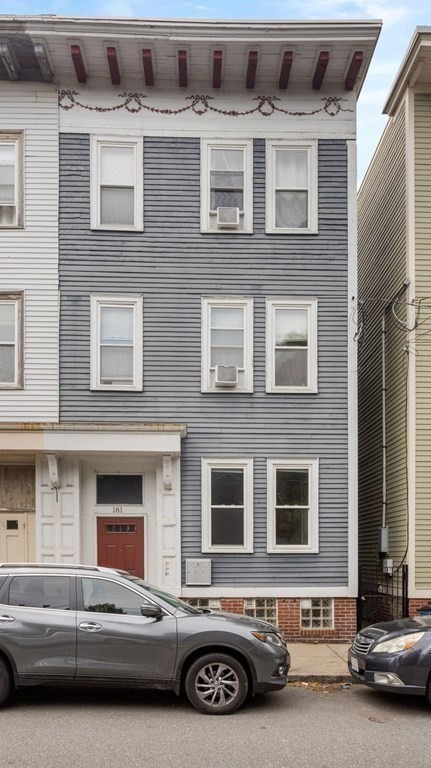 181 W 5th St, South Boston