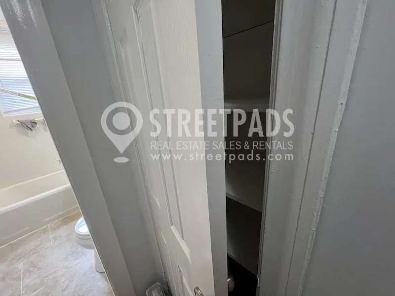 1157 Beacon St, Longwood