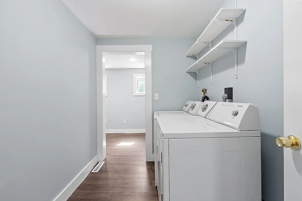 31 Mill St, Pepperell