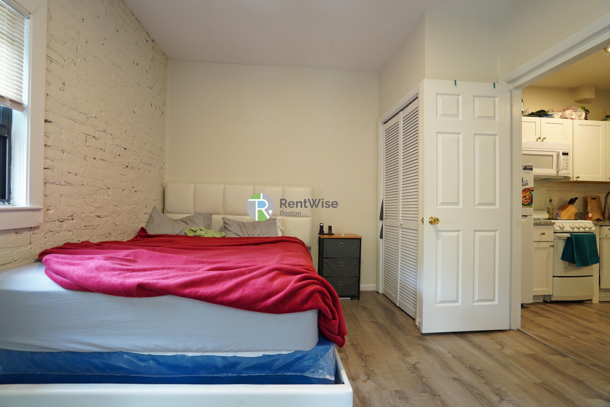 50 Park Vale Ave, Allston