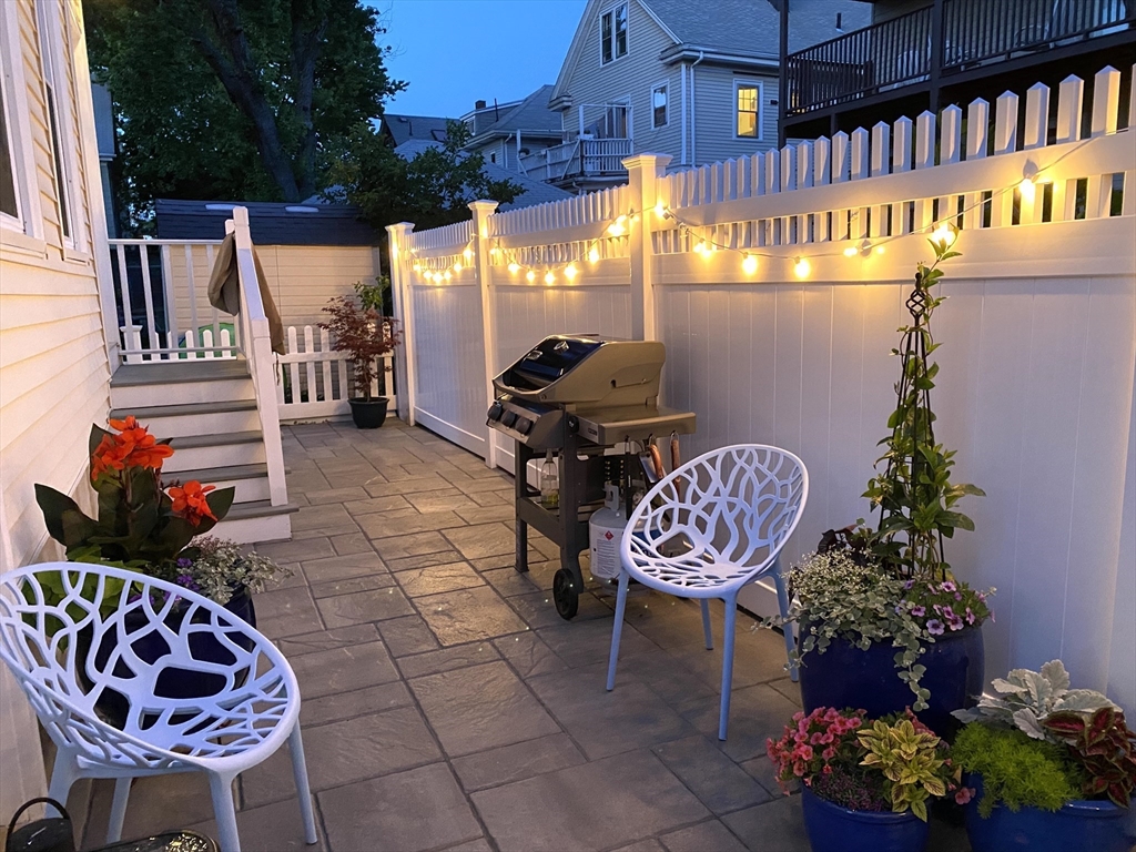 34 Bayard St, Allston