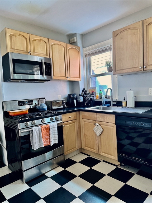 14 Dawes St, Dorchester