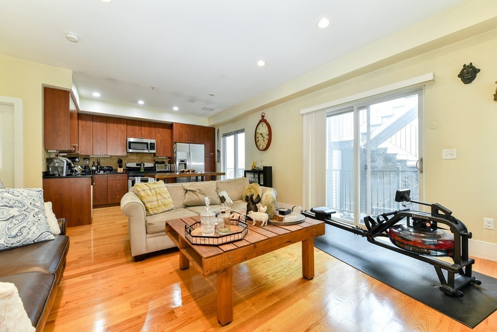 200 Silver St, South Boston