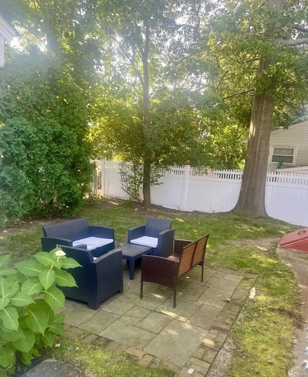 73 Edinboro Rd, Quincy