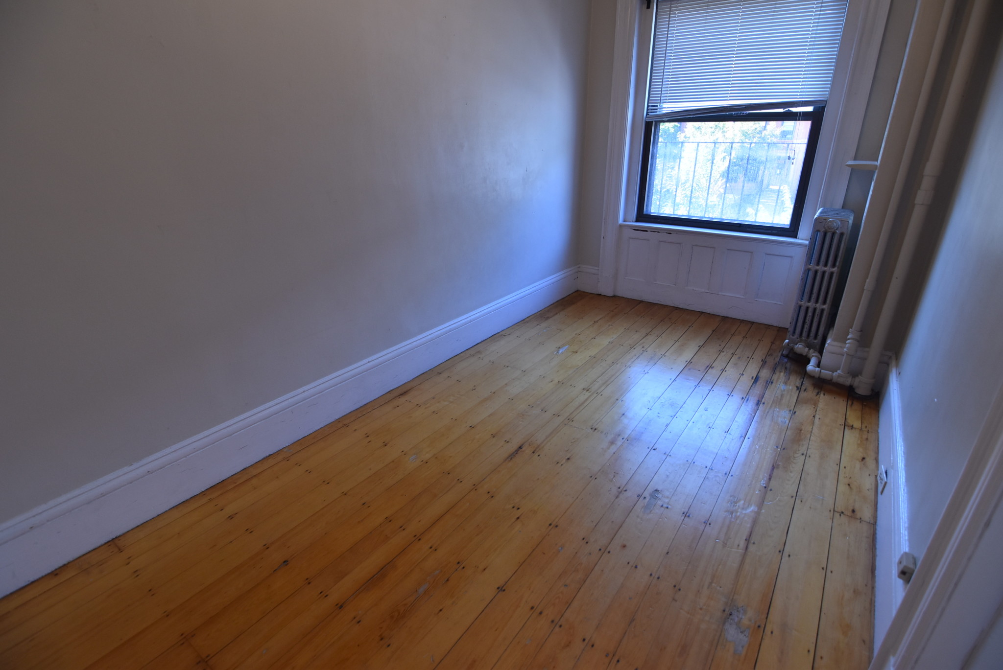 869 Beacon St, Fenway