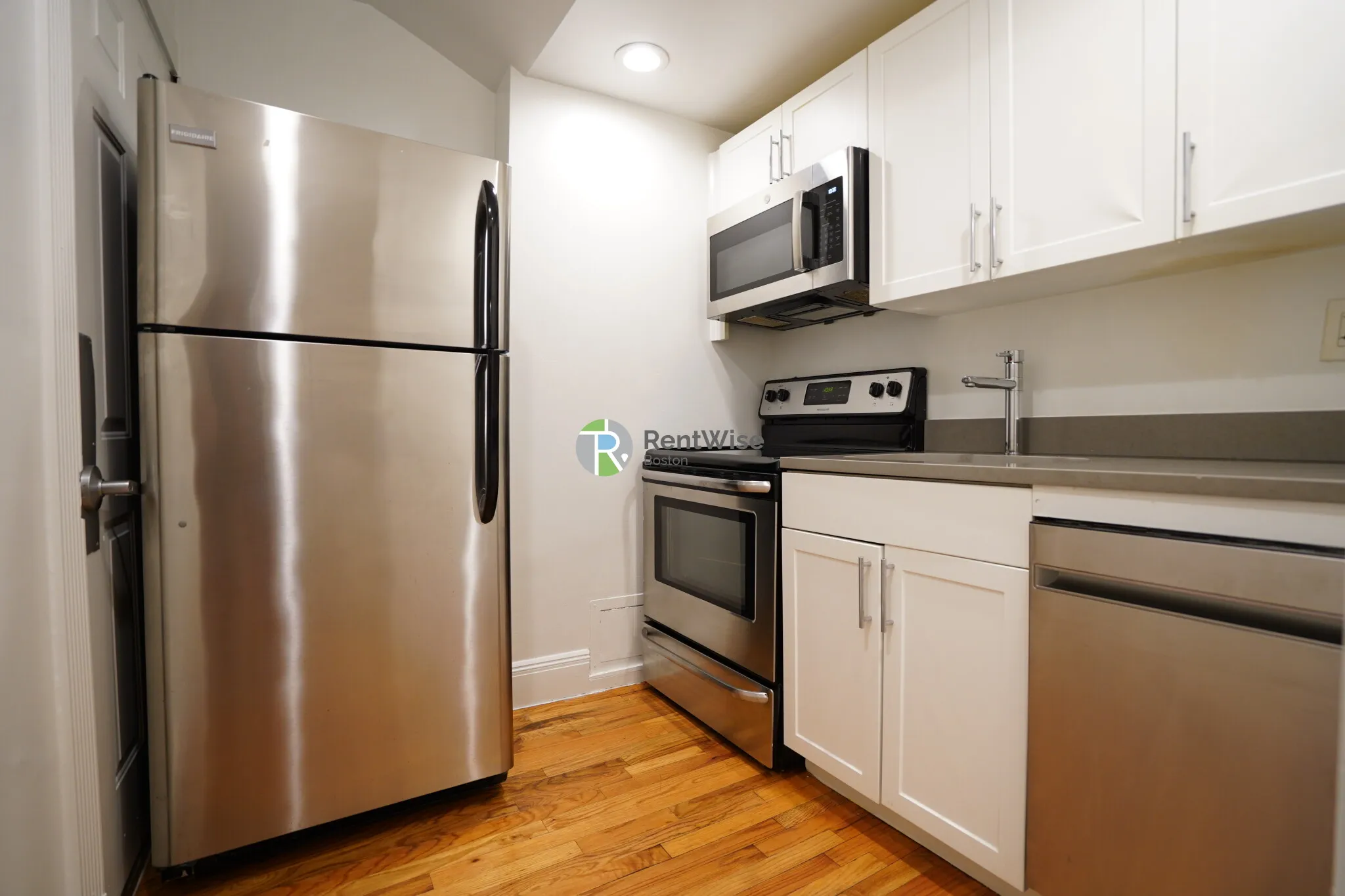 10 Brainerd Rd, Allston