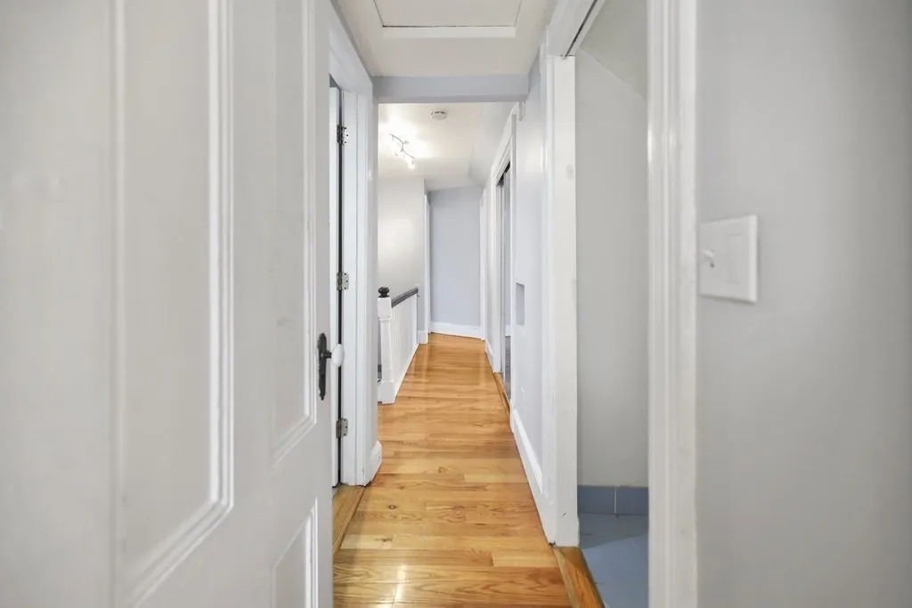 1004 South St, Roslindale