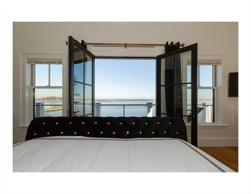 153 Bayside Rd, Quincy