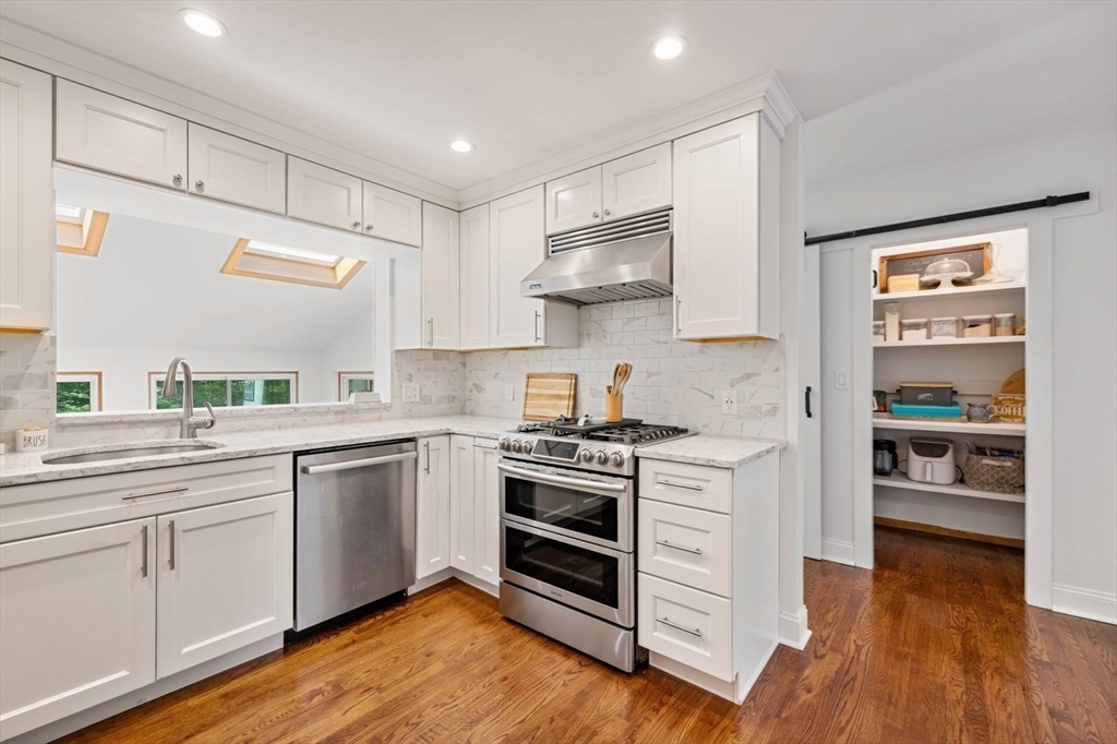 2 Deer Run, Littleton