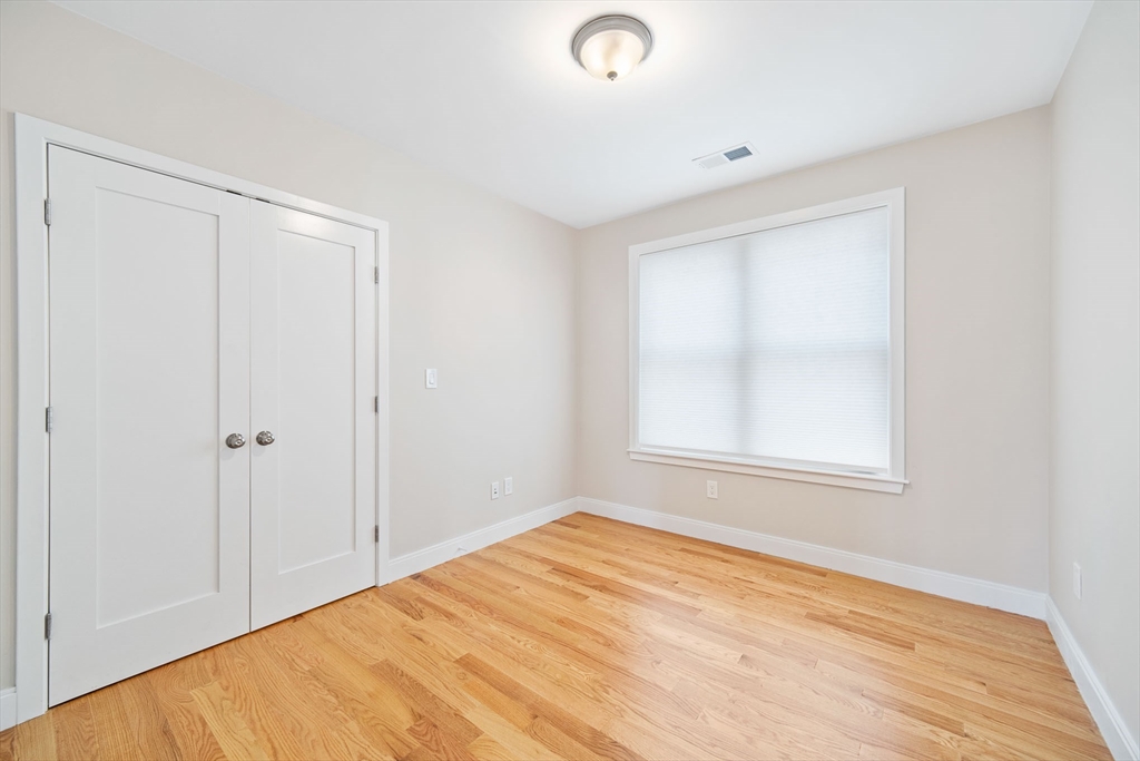 2-4 Hecla, Dorchester