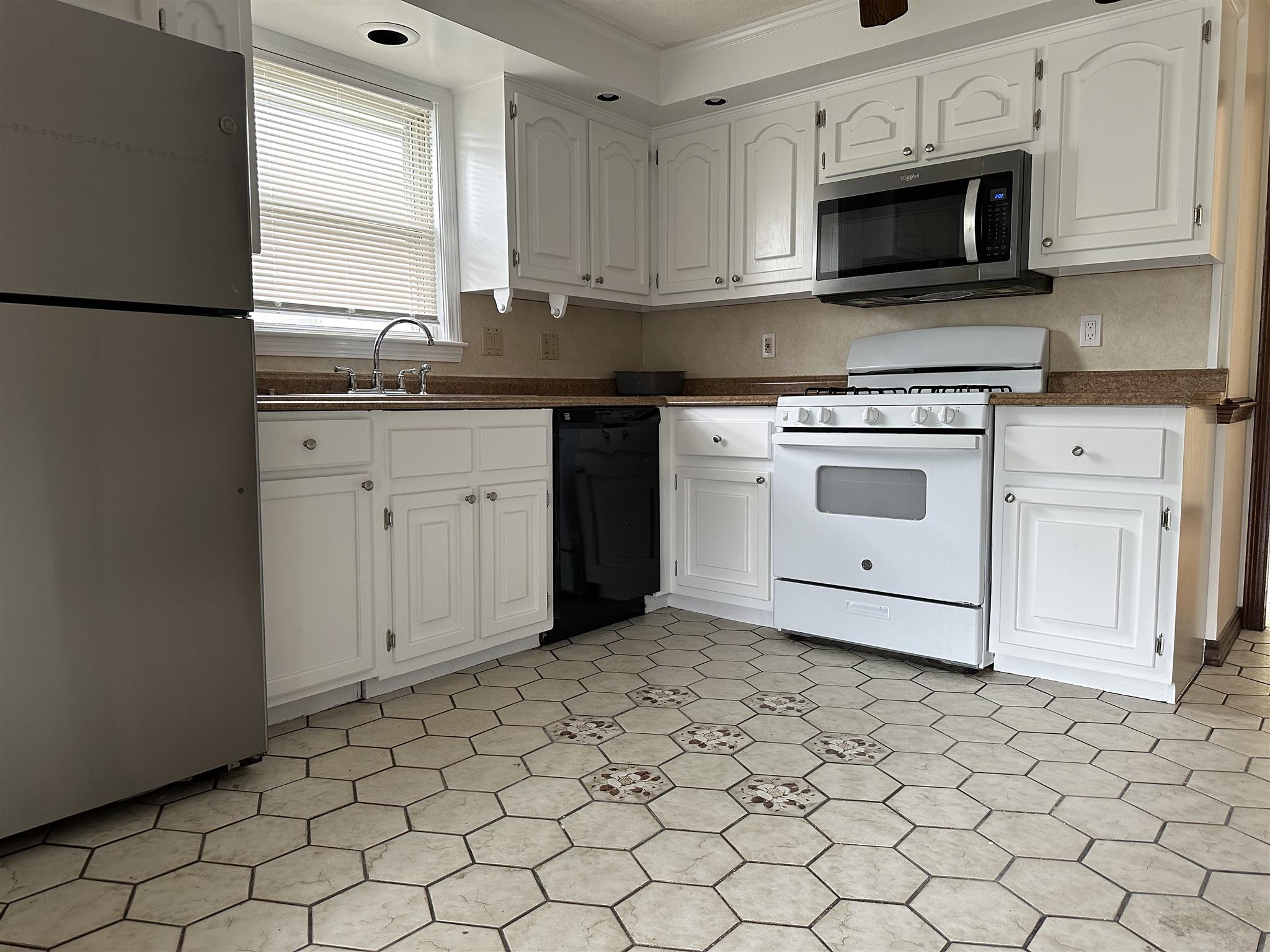 58 Windsor Rd, South Medford