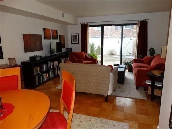 1203 Windsor, Framingham