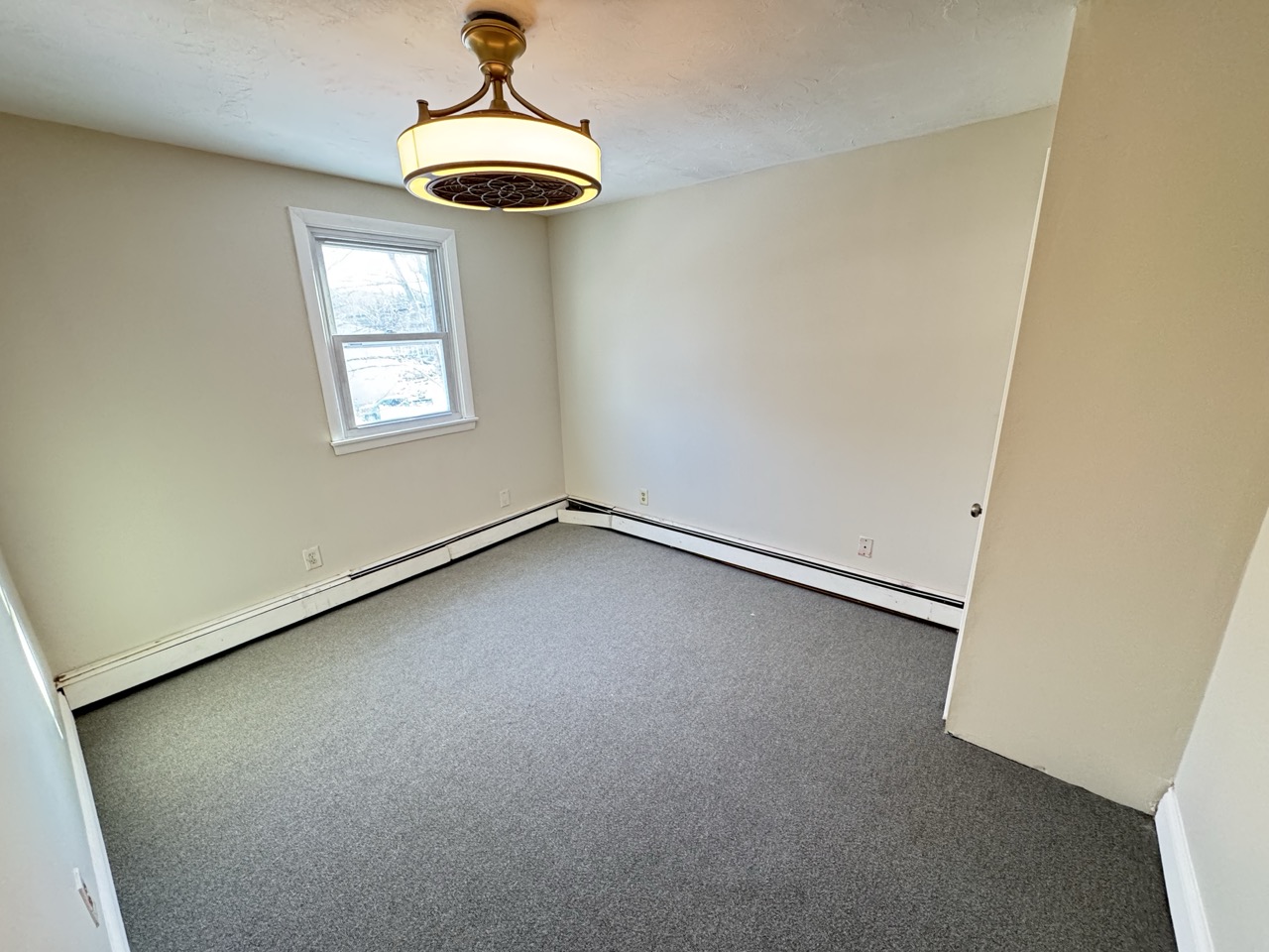 1547 Liberty St, Braintree