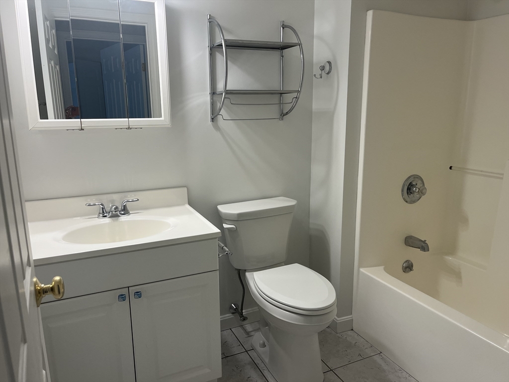 205 Chapin St, Southbridge