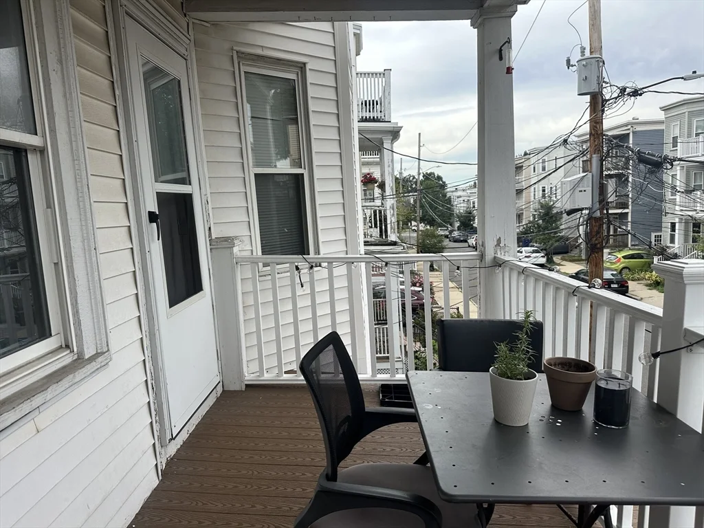 37-39 Belknap St, West Somerville