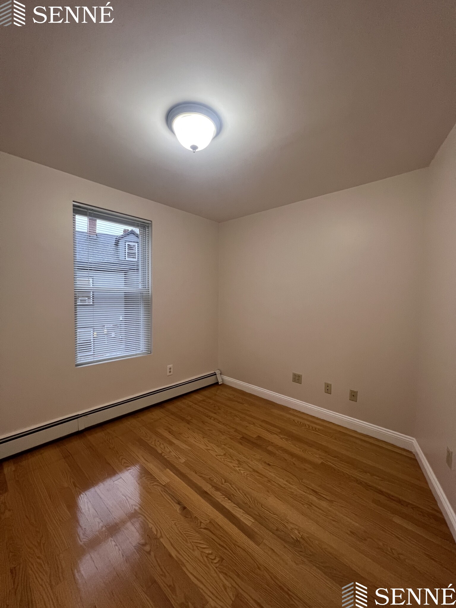 275 Putnam Ave, Riverside