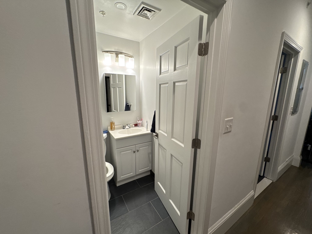 1406 Beacon St, Corey Hill