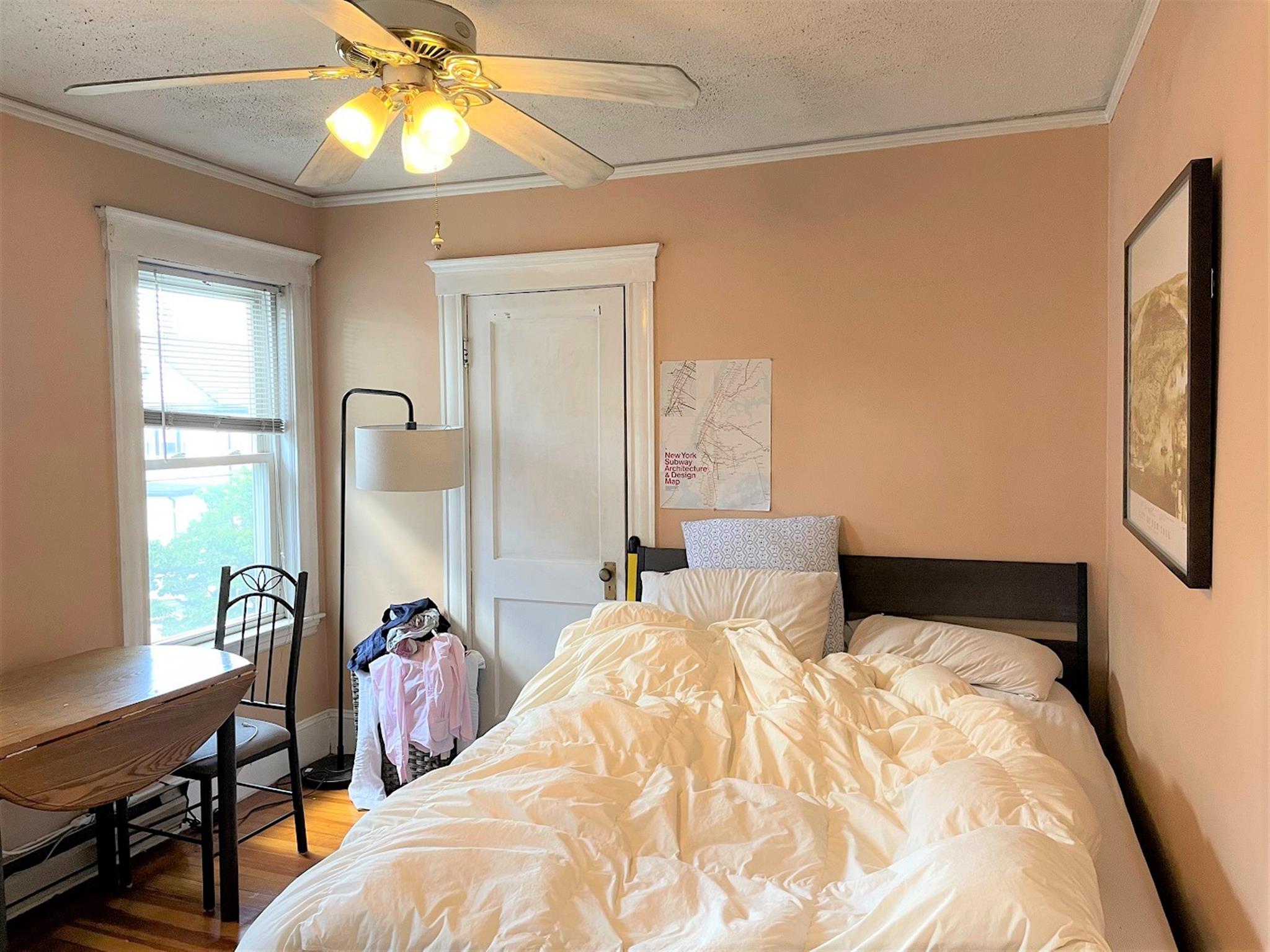 16 Hamilton St, West Somerville