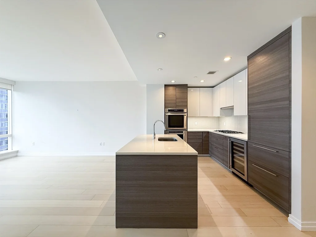 1 Franklin St, Midtown