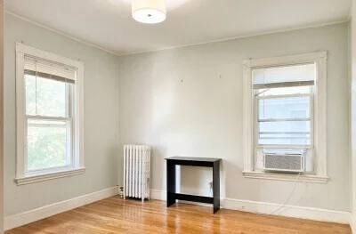14 Smythe St, Brookline Village