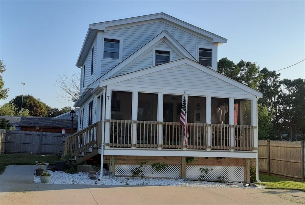 7 Tecumseh Ave, Marshfield