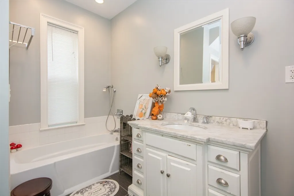 214 South St, Jamaica Plain