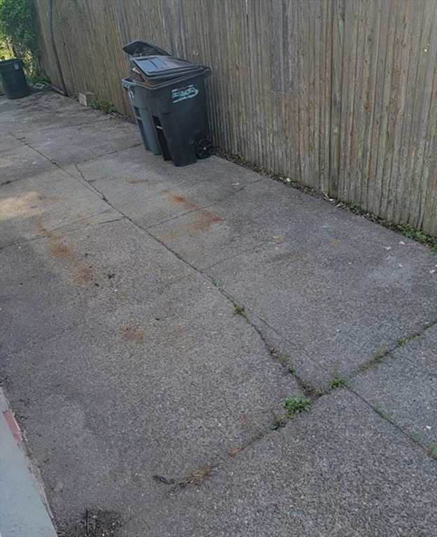 27 Brooks Ave, Quincy